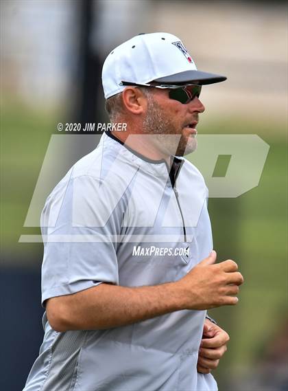 Thumbnail 3 in Vandegrift vs. Glenn (LISD Tournament) photogallery.