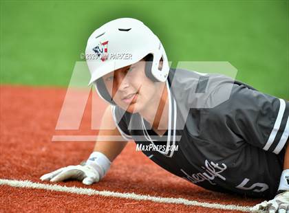 Thumbnail 3 in Vandegrift vs. Glenn (LISD Tournament) photogallery.
