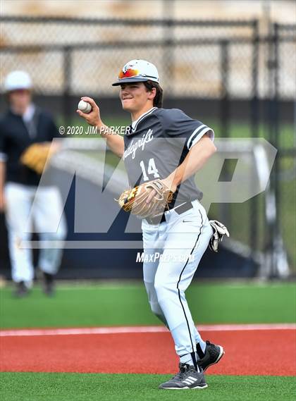 Thumbnail 3 in Vandegrift vs. Glenn (LISD Tournament) photogallery.