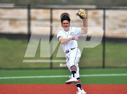 Thumbnail 2 in Vandegrift vs. Glenn (LISD Tournament) photogallery.