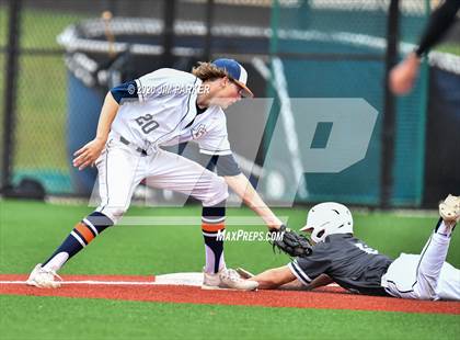 Thumbnail 2 in Vandegrift vs. Glenn (LISD Tournament) photogallery.