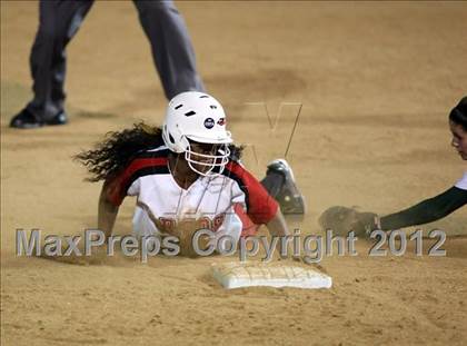 Thumbnail 2 in Kaiser vs. Garden Grove (CIF SS D4 Final) photogallery.