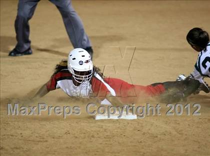 Thumbnail 3 in Kaiser vs. Garden Grove (CIF SS D4 Final) photogallery.