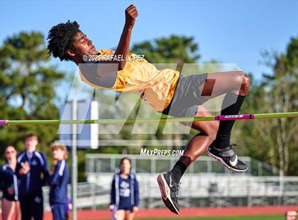 Thumbnail 1 in Rosehill Eagle Relays (High Jump) photogallery.