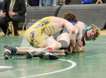 Thumbnail 1 in NIAA 3A Finals photogallery.