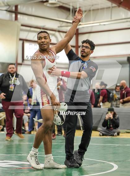 Thumbnail 2 in NIAA 3A Finals photogallery.