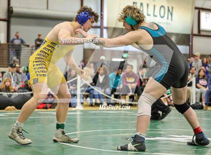 Thumbnail 1 in NIAA 3A Finals photogallery.