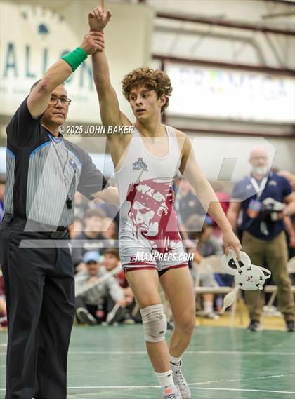 Thumbnail 1 in NIAA 3A Finals photogallery.