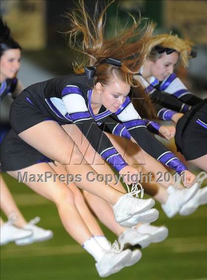 Thumbnail 3 in Northwest Christian vs. Yuma Catholic (AIA D2 State Final) photogallery.
