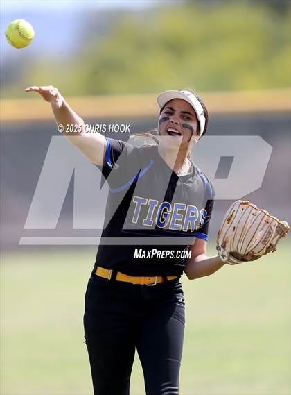 Thumbnail 3 in Marana @ Mountain View photogallery.