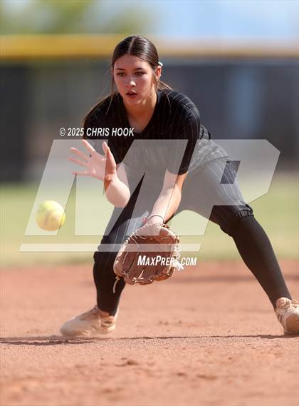 Thumbnail 1 in Marana @ Mountain View photogallery.