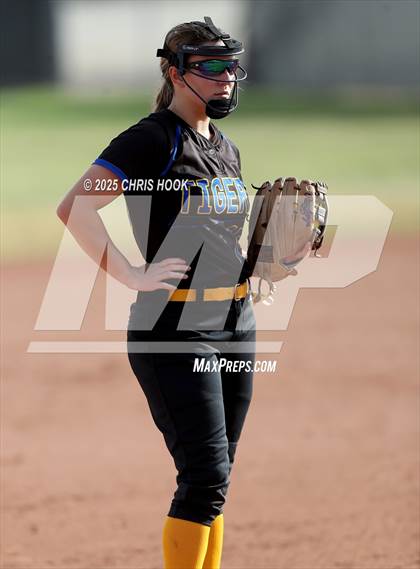 Thumbnail 3 in Marana @ Mountain View photogallery.