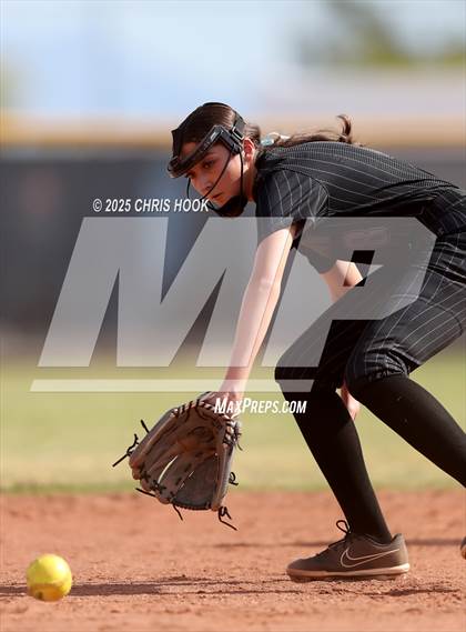 Thumbnail 1 in Marana @ Mountain View photogallery.