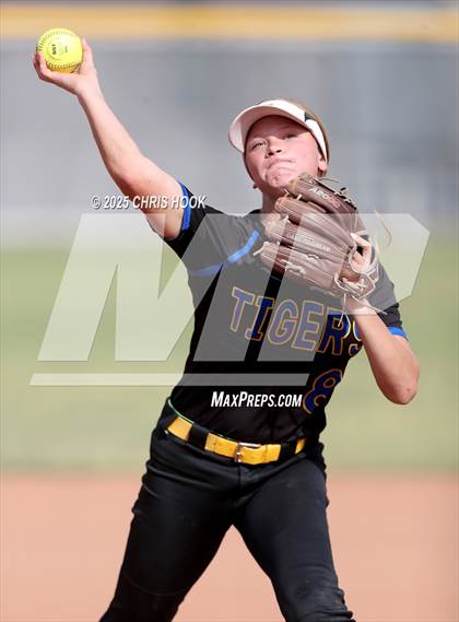 Thumbnail 2 in Marana @ Mountain View photogallery.