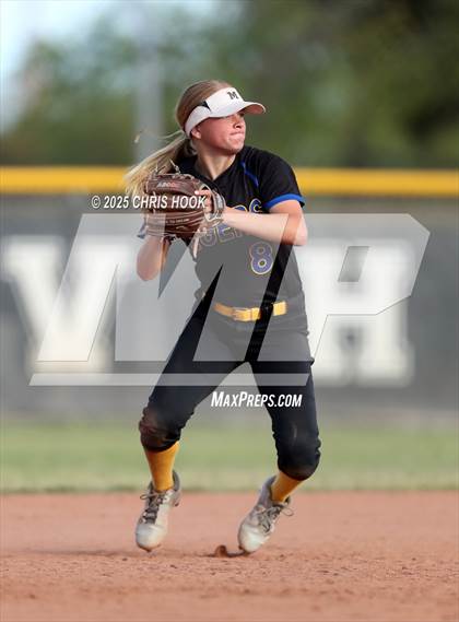 Thumbnail 1 in Marana @ Mountain View photogallery.