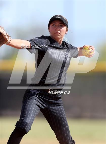 Thumbnail 1 in Marana @ Mountain View photogallery.