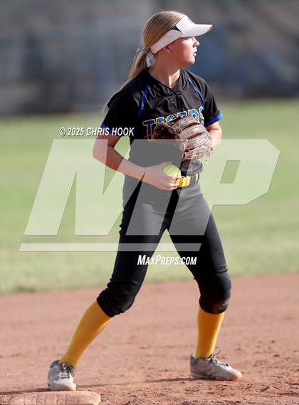 Thumbnail 1 in Marana @ Mountain View photogallery.