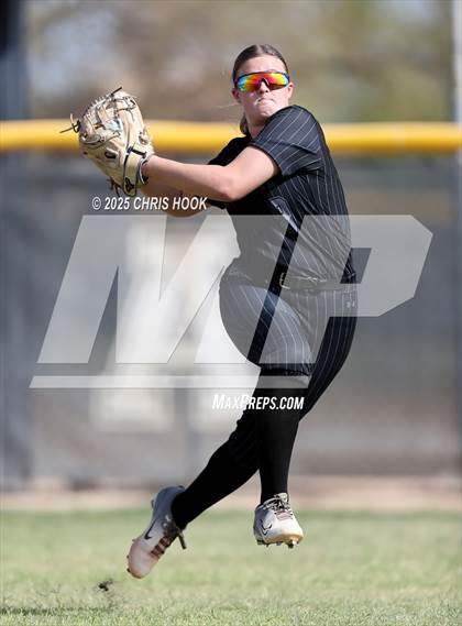 Thumbnail 1 in Marana @ Mountain View photogallery.