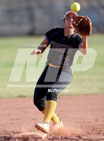 Thumbnail 2 in Marana @ Mountain View photogallery.