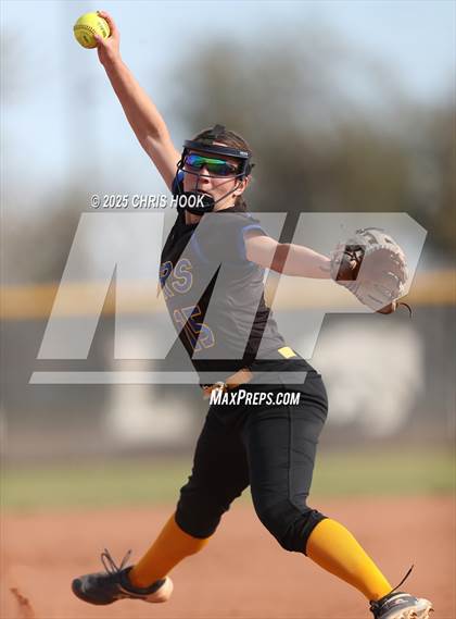 Thumbnail 1 in Marana @ Mountain View photogallery.