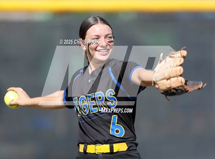 Thumbnail 1 in Marana @ Mountain View photogallery.
