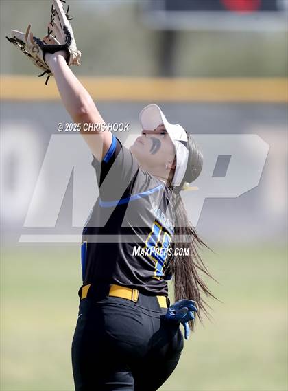Thumbnail 1 in Marana @ Mountain View photogallery.