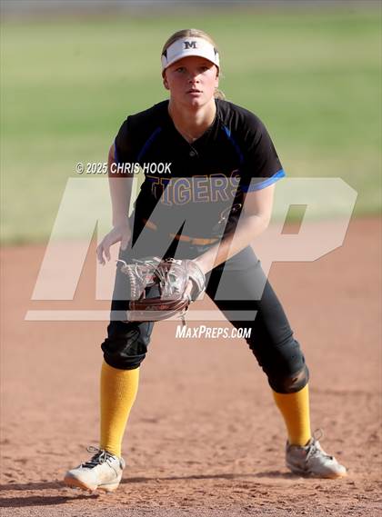 Thumbnail 1 in Marana @ Mountain View photogallery.