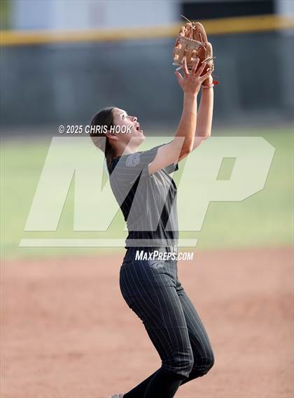 Thumbnail 1 in Marana @ Mountain View photogallery.