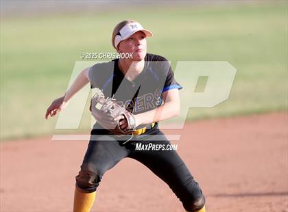 Thumbnail 1 in Marana @ Mountain View photogallery.