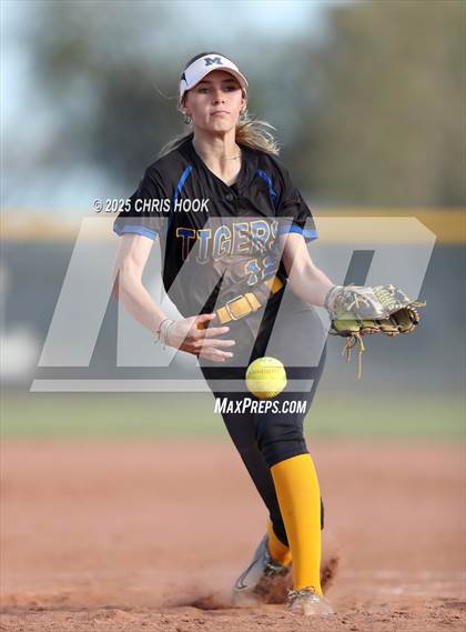 Thumbnail 3 in Marana @ Mountain View photogallery.