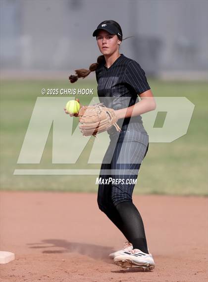 Thumbnail 1 in Marana @ Mountain View photogallery.