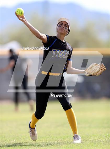 Thumbnail 1 in Marana @ Mountain View photogallery.