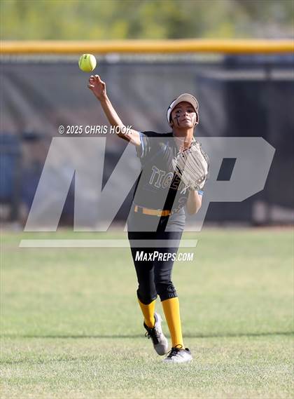 Thumbnail 3 in Marana @ Mountain View photogallery.