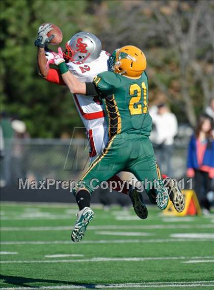 Thumbnail 1 in Stevenson vs. South Elgin (IHSA Class 8A Playoffs) photogallery.