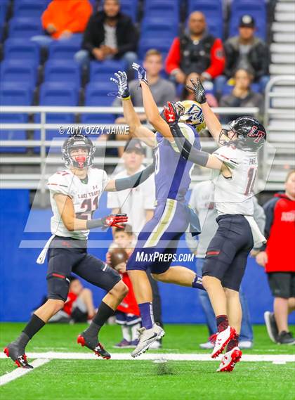 Thumbnail 3 in O'Connor vs. Lake Travis (UIL 6A Quarterfinal) photogallery.