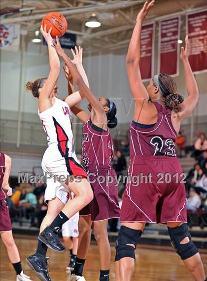Thumbnail 2 in Boyertown vs. Rutgers Prep (11th Annual Girls Play by Play Classic) photogallery.