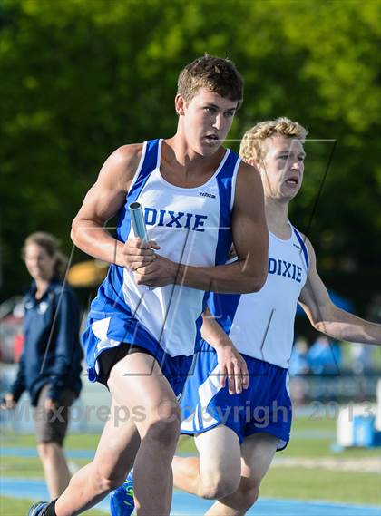 Thumbnail 1 in UHSAA 3A Track and Field Championships photogallery.