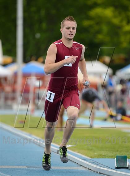 Thumbnail 2 in UHSAA 3A Track and Field Championships photogallery.