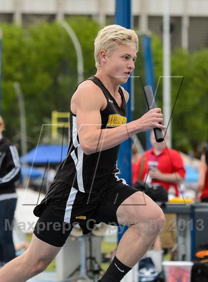 Thumbnail 2 in UHSAA 3A Track and Field Championships photogallery.
