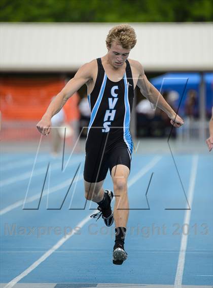Thumbnail 3 in UHSAA 3A Track and Field Championships photogallery.