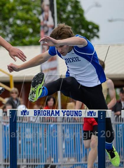 Thumbnail 3 in UHSAA 3A Track and Field Championships photogallery.