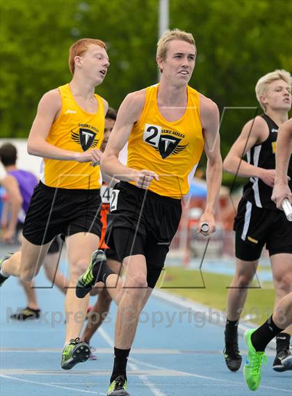 Thumbnail 1 in UHSAA 3A Track and Field Championships photogallery.