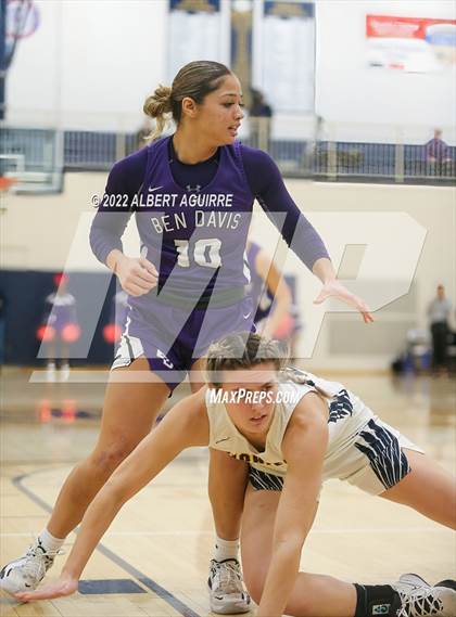 Thumbnail 2 in Ben Davis vs. Mooresville (IHSAA 4A Regional Final) photogallery.
