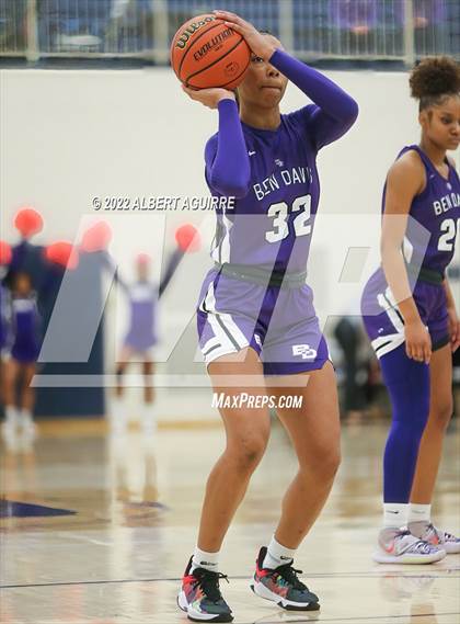 Thumbnail 1 in Ben Davis vs. Mooresville (IHSAA 4A Regional Final) photogallery.