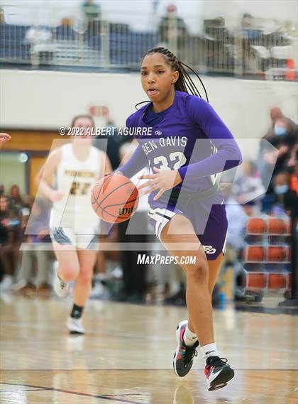 Thumbnail 3 in Ben Davis vs. Mooresville (IHSAA 4A Regional Final) photogallery.