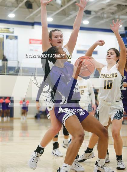 Thumbnail 3 in Ben Davis vs. Mooresville (IHSAA 4A Regional Final) photogallery.