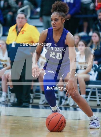 Thumbnail 3 in Ben Davis vs. Mooresville (IHSAA 4A Regional Final) photogallery.