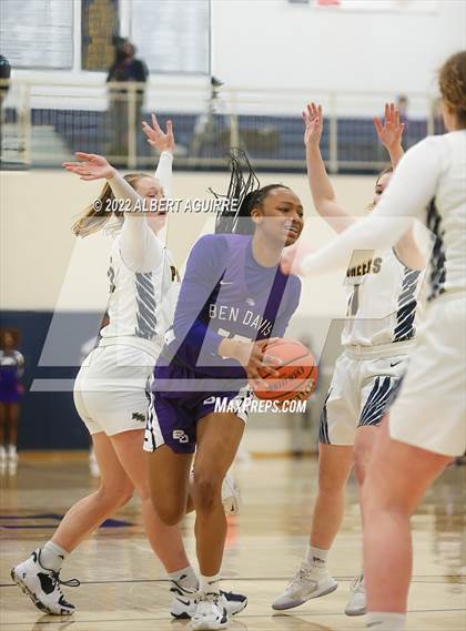 Thumbnail 3 in Ben Davis vs. Mooresville (IHSAA 4A Regional Final) photogallery.