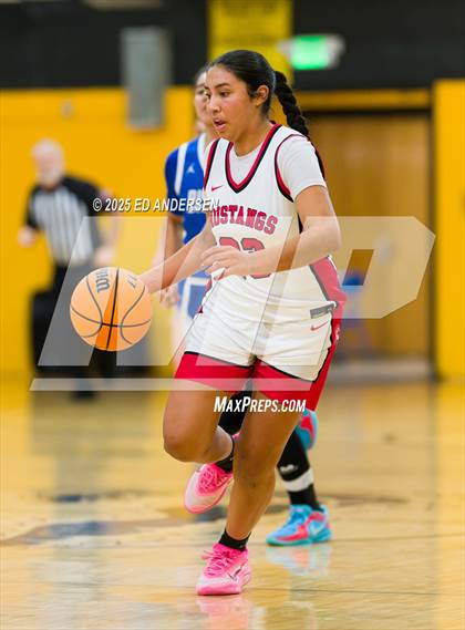 Thumbnail 2 in Pershing County vs. Bishop Union (Serpent Classic) photogallery.