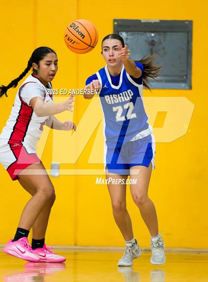 Thumbnail 2 in Pershing County vs. Bishop Union (Serpent Classic) photogallery.